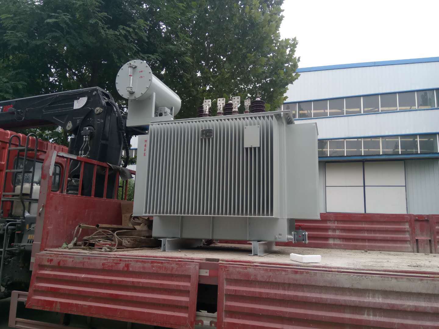 2000,35KV.jpg 2000,35KV.jpg